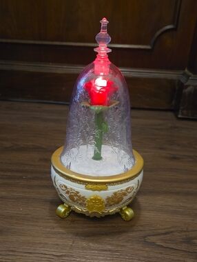 Disney’s Beauty & The Beast - Enchanted Rose - Musical Light Up Jewelry Box